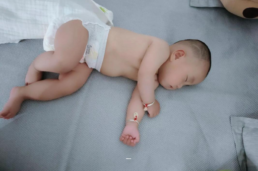 巢湖宝宝总是摇头怎么回事